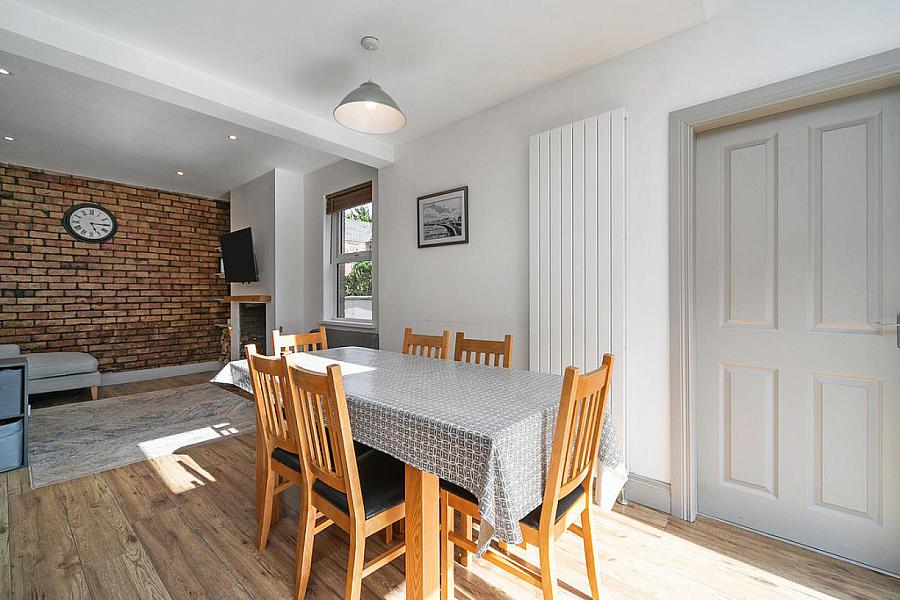 32 Wandsworth Gardens