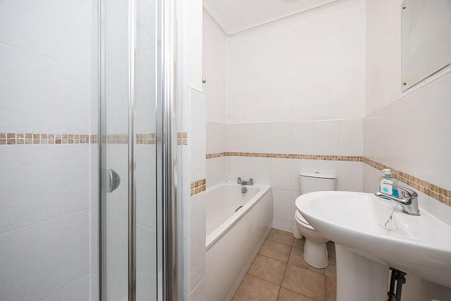 Apartment 4, 1 Sandown Park