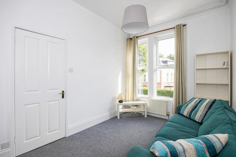 Apartment 4, 1 Sandown Park