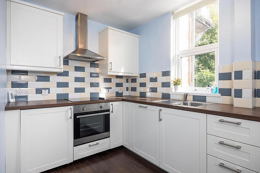 Apartment 4, 1 Sandown Park