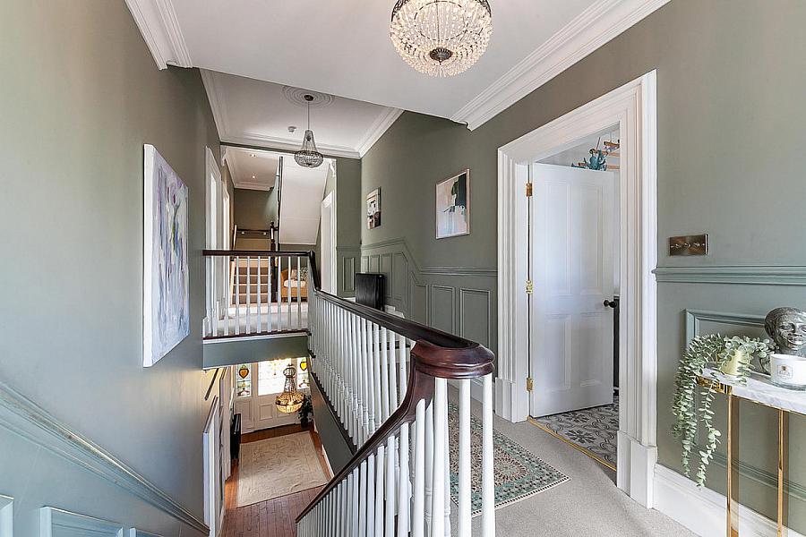Kensington House, 2 Kensington Park