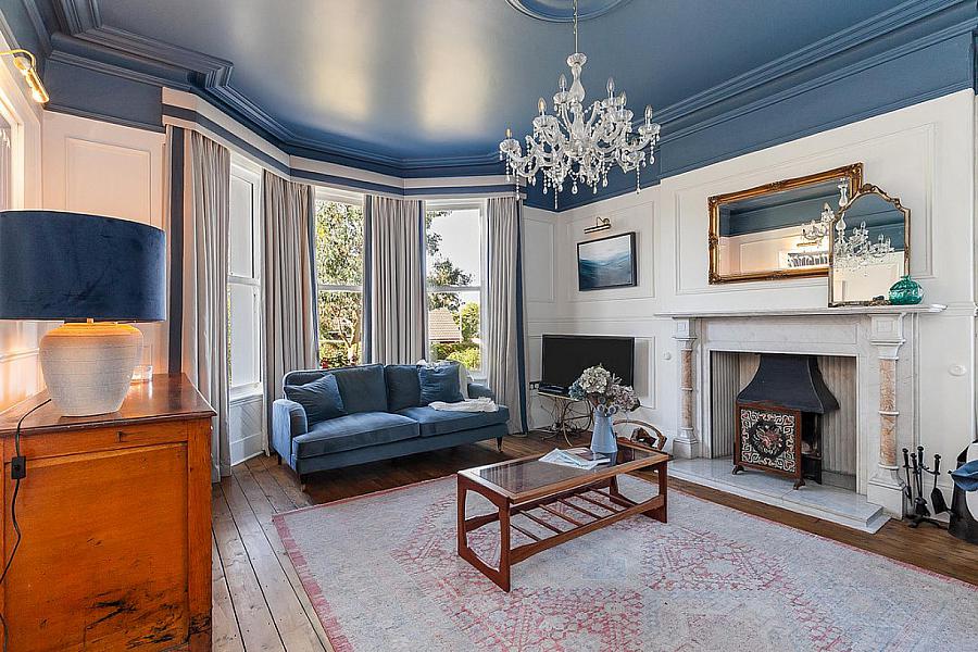 Kensington House, 2 Kensington Park