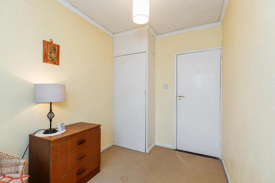 26 Stirling Road