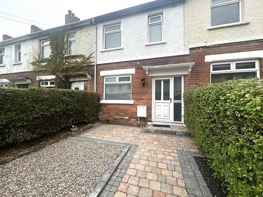 8 Strandburn Parade