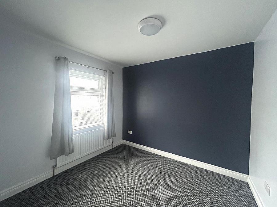 8 Strandburn Parade
