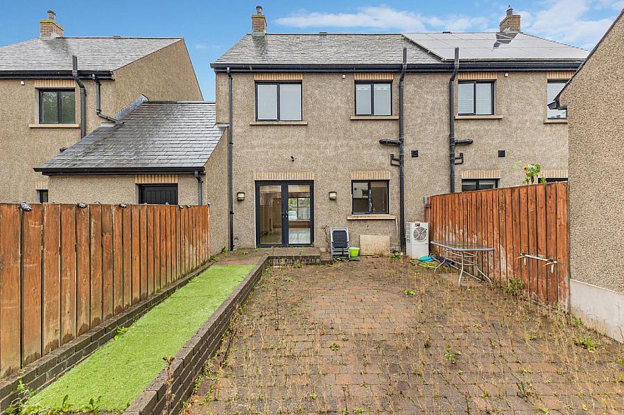 5 The Cottages