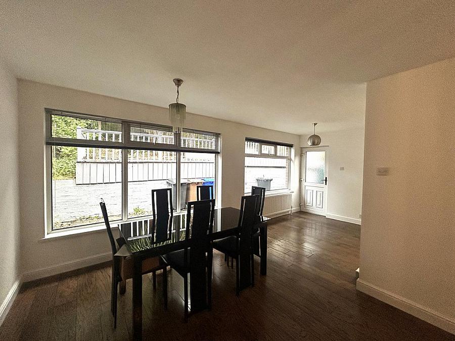 4 Garnerville Park