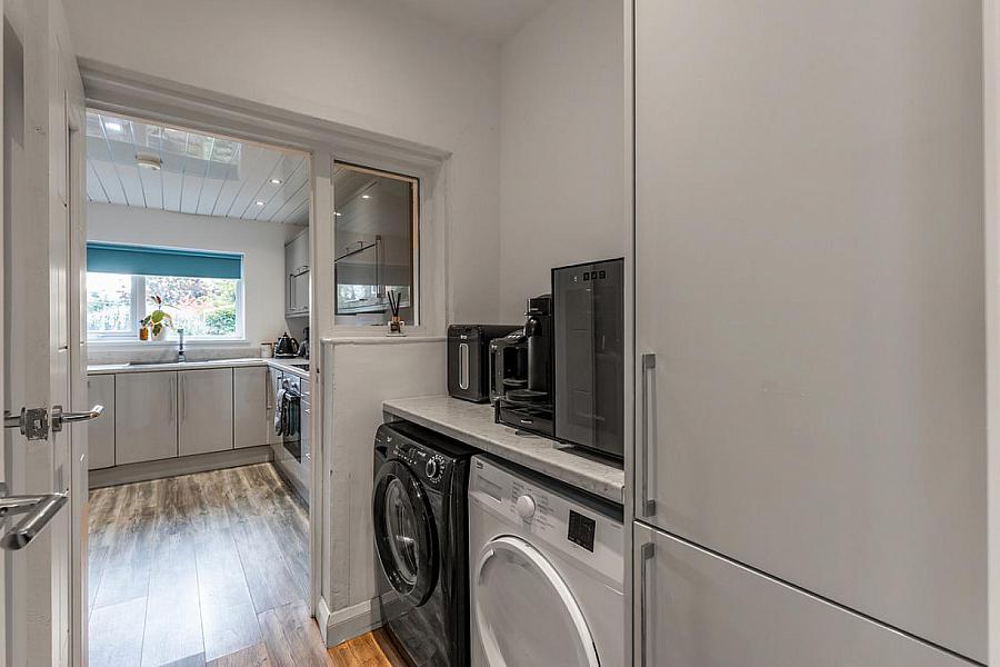 363 Castlereagh Road