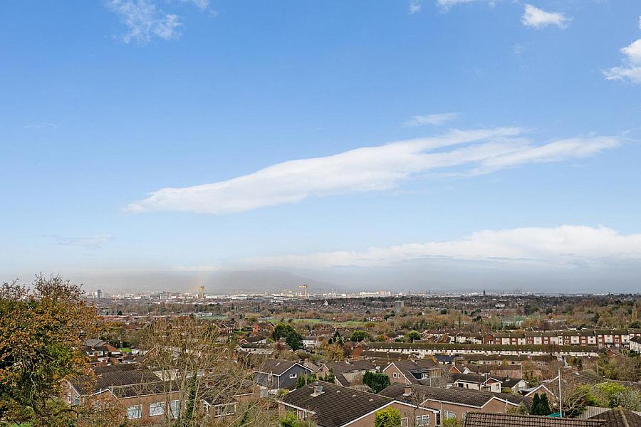 12 Castlegowan Crescent