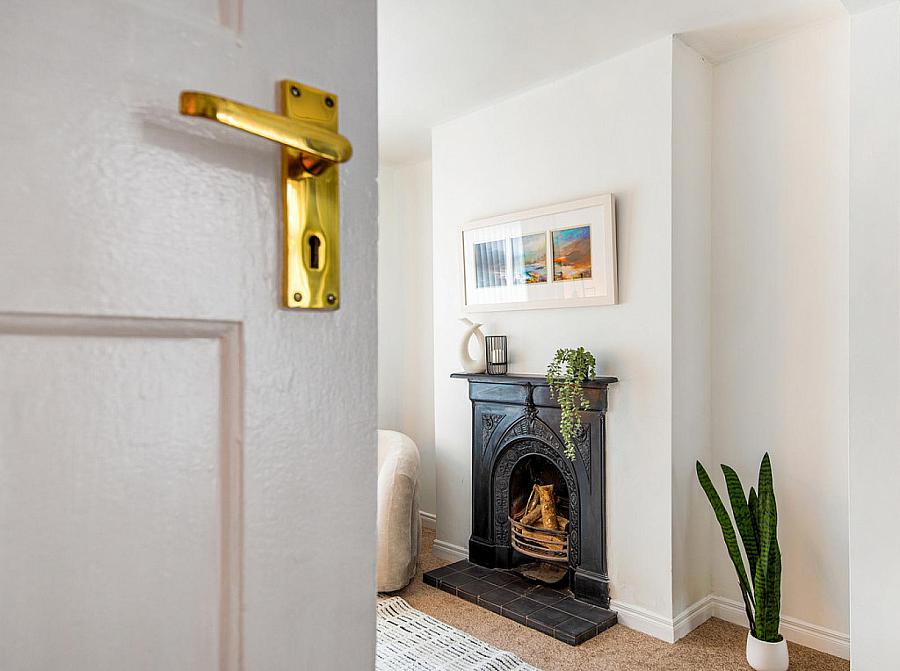 35 Connsbrook Avenue