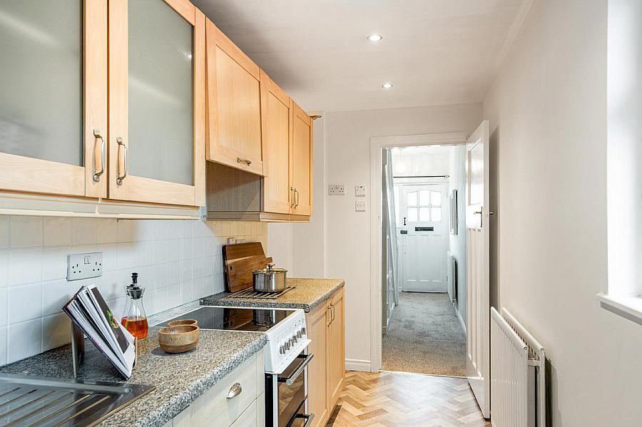 35 Connsbrook Avenue