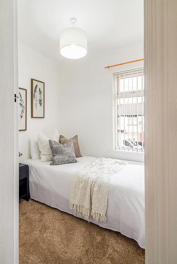 35 Connsbrook Avenue