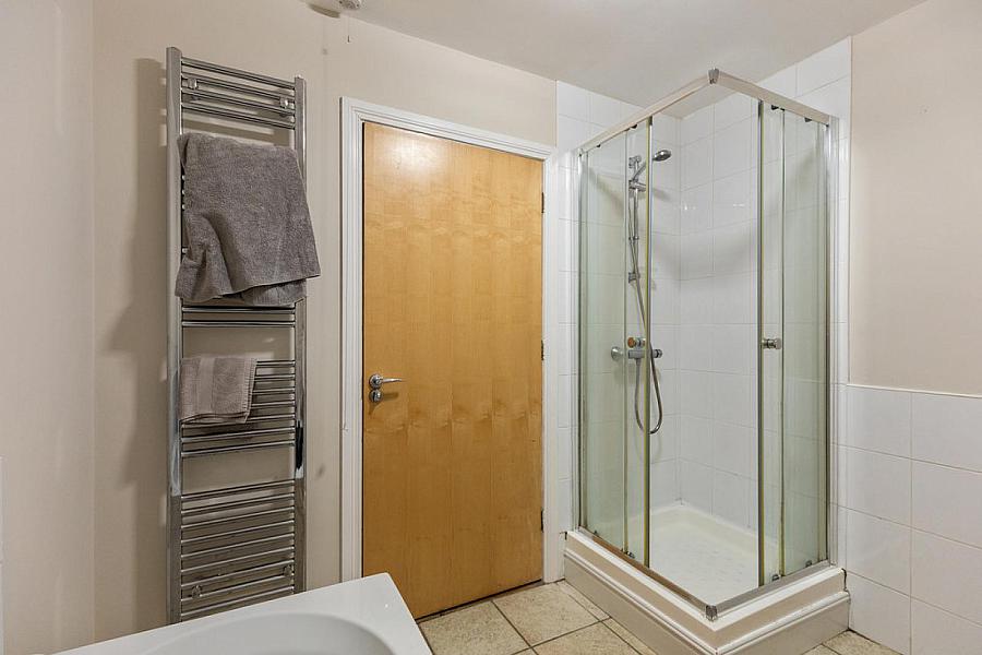 Apt C Loughside Court, 12A Kinnegar Avenue