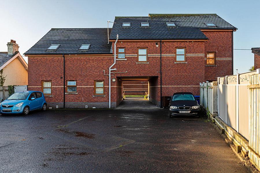 Apt C Loughside Court, 12A Kinnegar Avenue