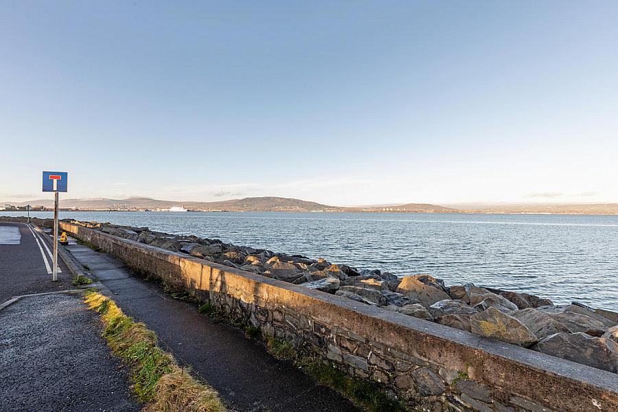 Apt C Loughside Court, 12A Kinnegar Avenue