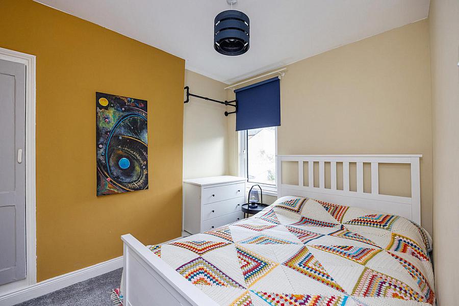 24 Sintonville Avenue