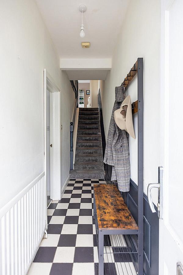 24 Sintonville Avenue