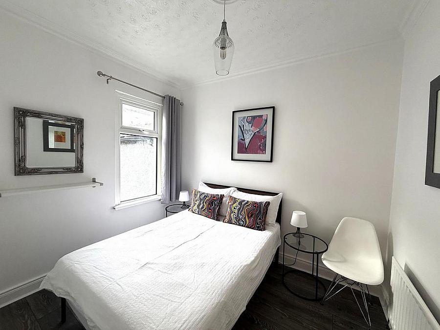 17 Ravenscroft Street