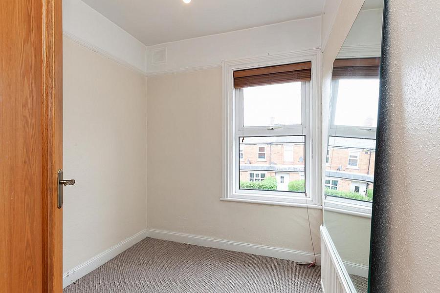 8 Eastleigh Crescent