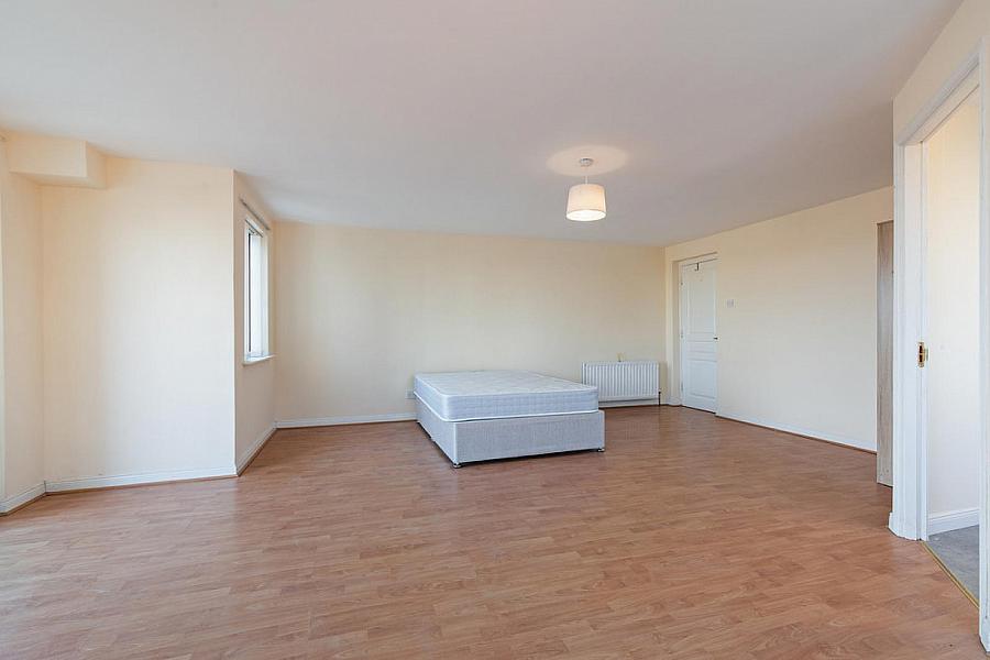 66 St Johns Wharf, 1-3 Laganbank Road