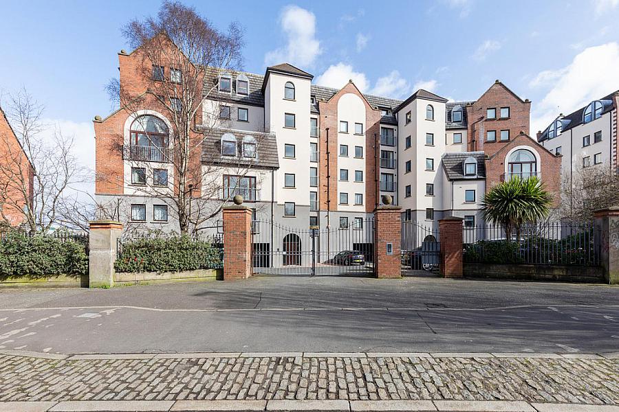 66 St Johns Wharf, 1-3 Laganbank Road