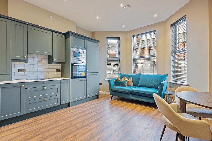 Apt A, 50 Sandown Road