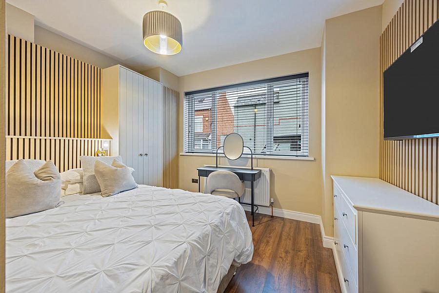 Apt A, 50 Sandown Road