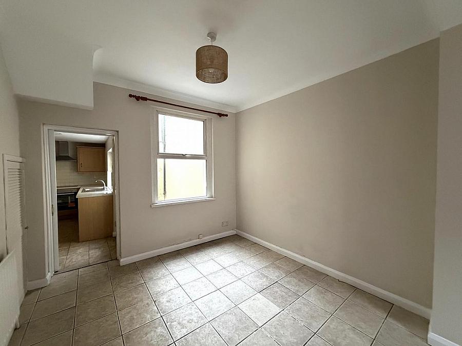 21 Ravenscroft Street