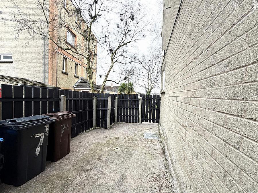 7A Craignish Crescent