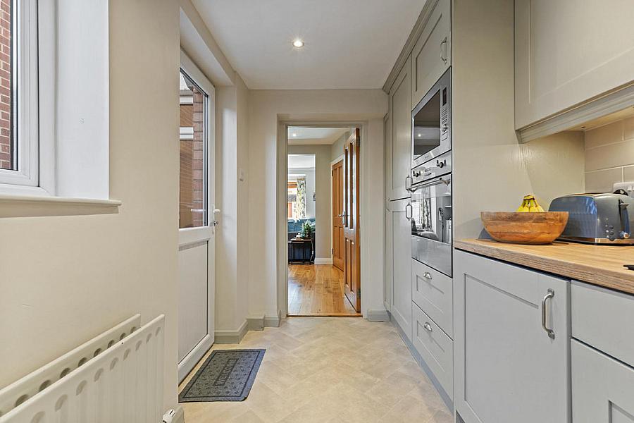 24 Willowfield Parade