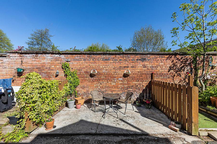 24 Willowfield Parade