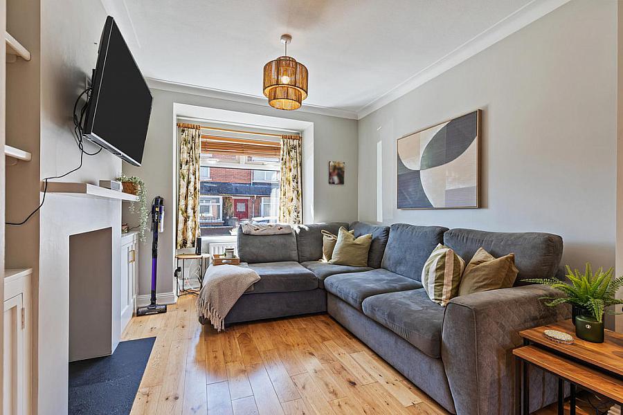 24 Willowfield Parade