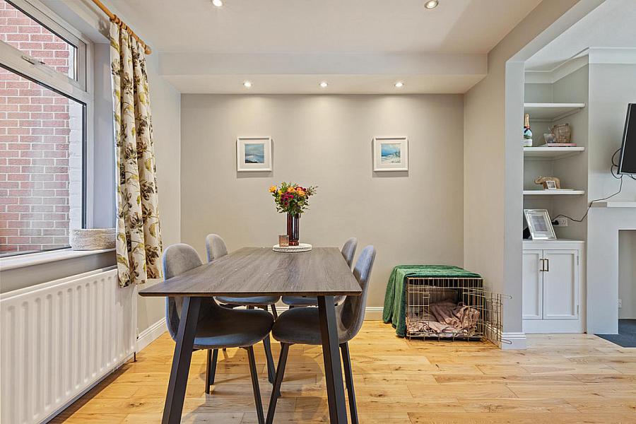 24 Willowfield Parade