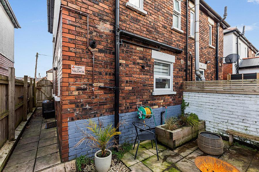 21 Dunraven Park