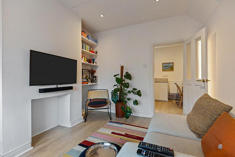 21 Dunraven Park