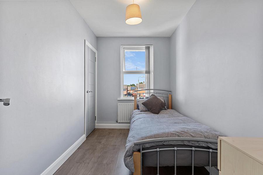 Apt 4 13 Helgor Park Mews