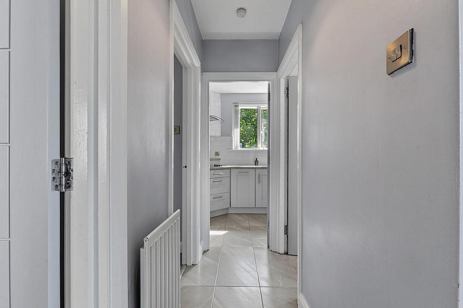 Apt 4 13 Helgor Park Mews