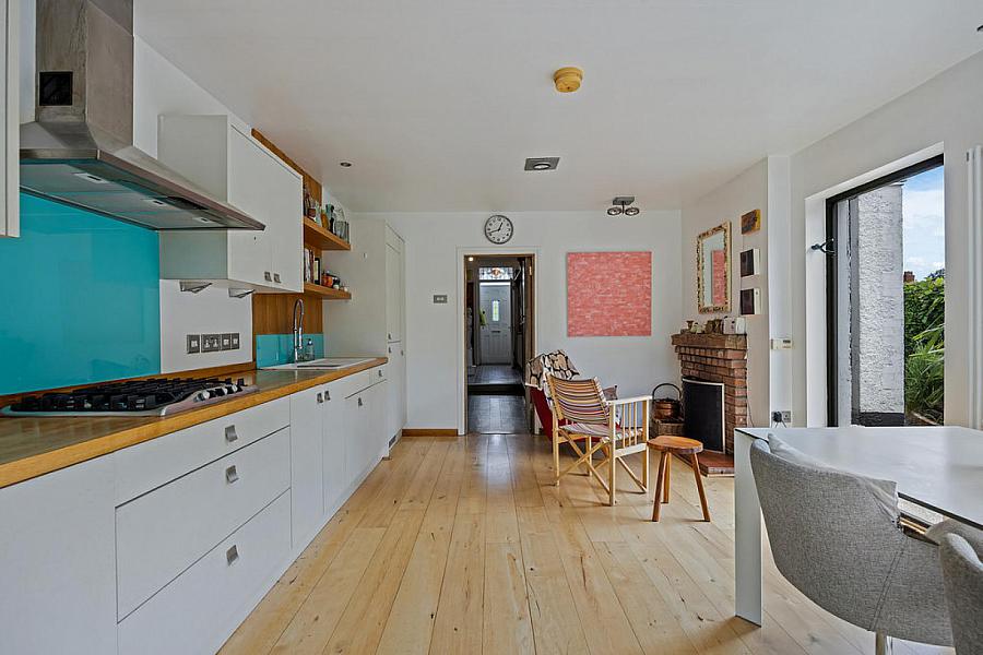 2 Kensington Drive