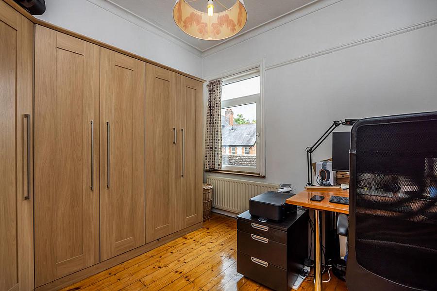 2 Kensington Drive