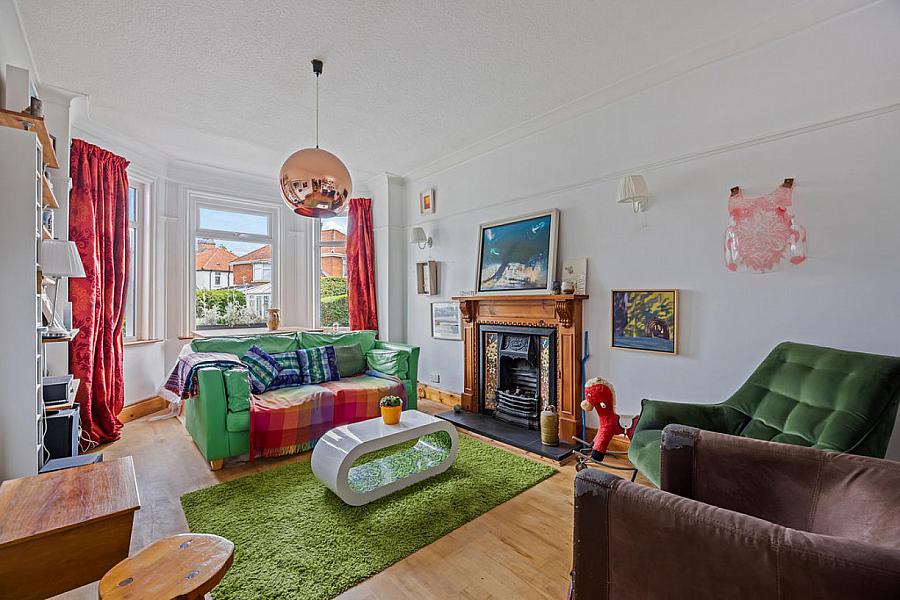 2 Kensington Drive
