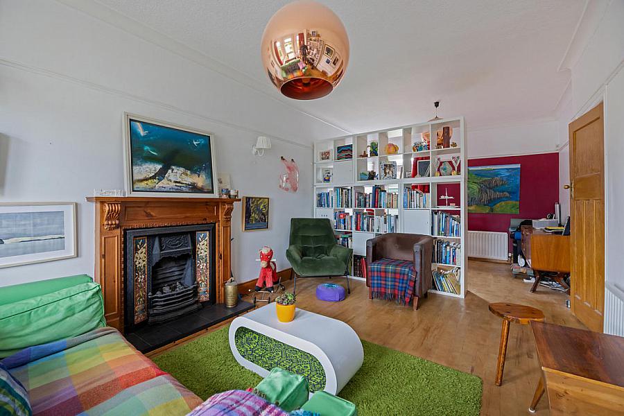 2 Kensington Drive