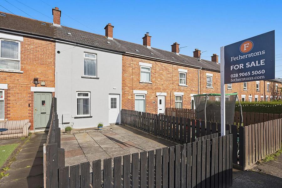 19 Parkgate Gardens