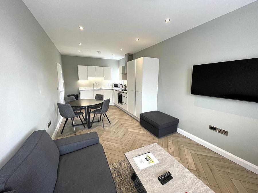 Apt 1, 2A Bloomdale Street