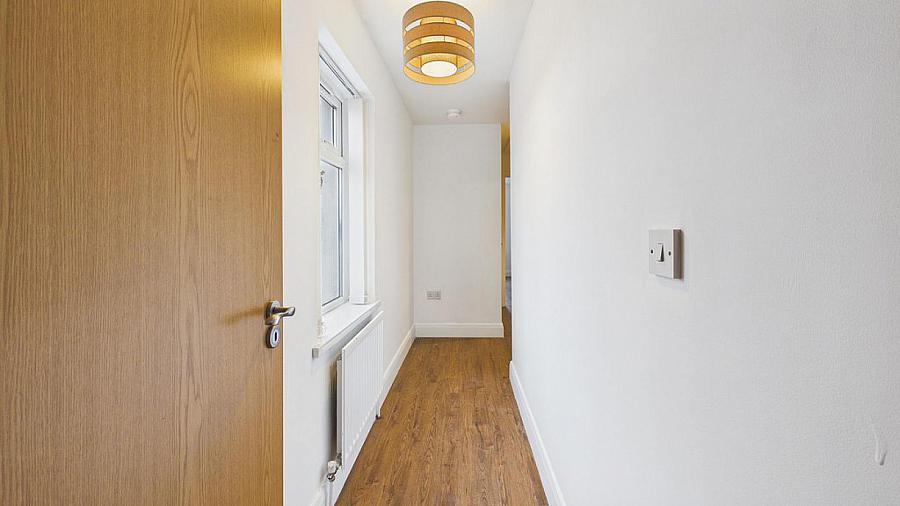 Apt 3, 75 Brunswick Road