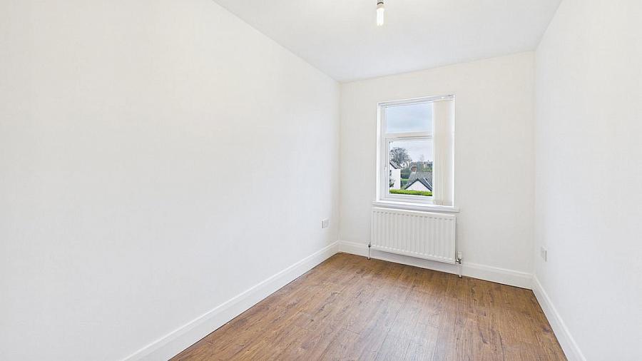 Apt 3, 75 Brunswick Road