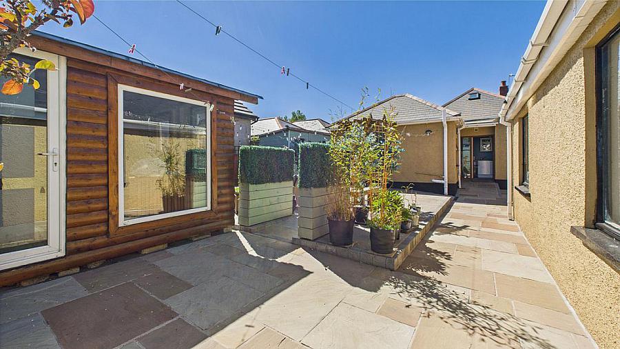 3 Hazeldene Park