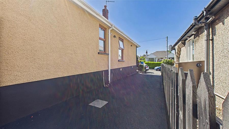 3 Hazeldene Park