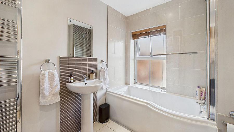 Apt. 9 Lesley Plateau, 29 Bingham Street