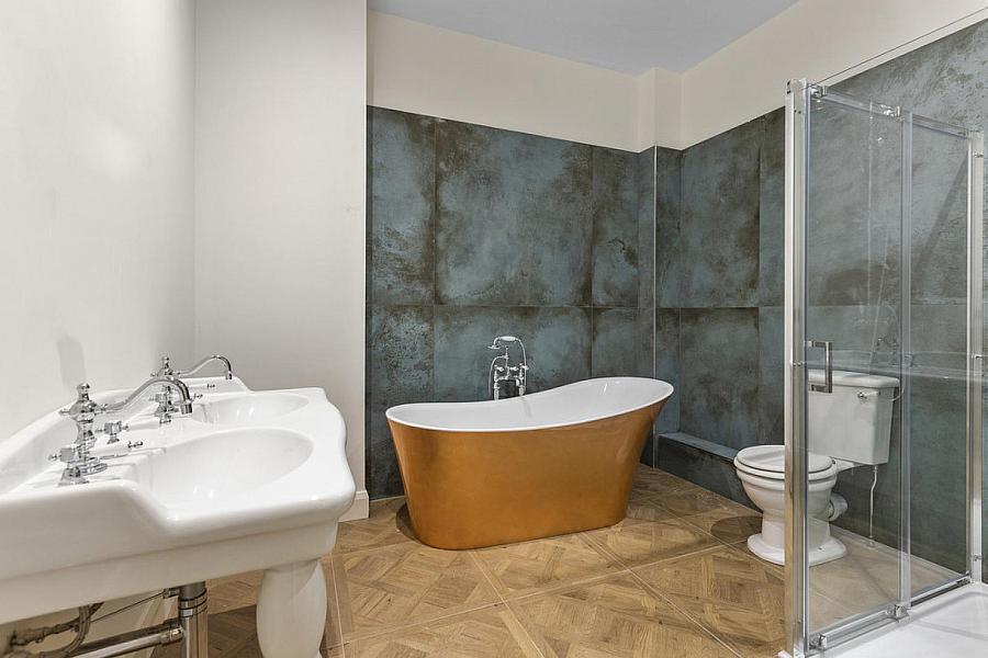 Apartment 6, 35 College Green