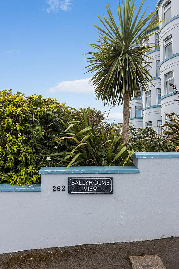 18 Ballyholme View